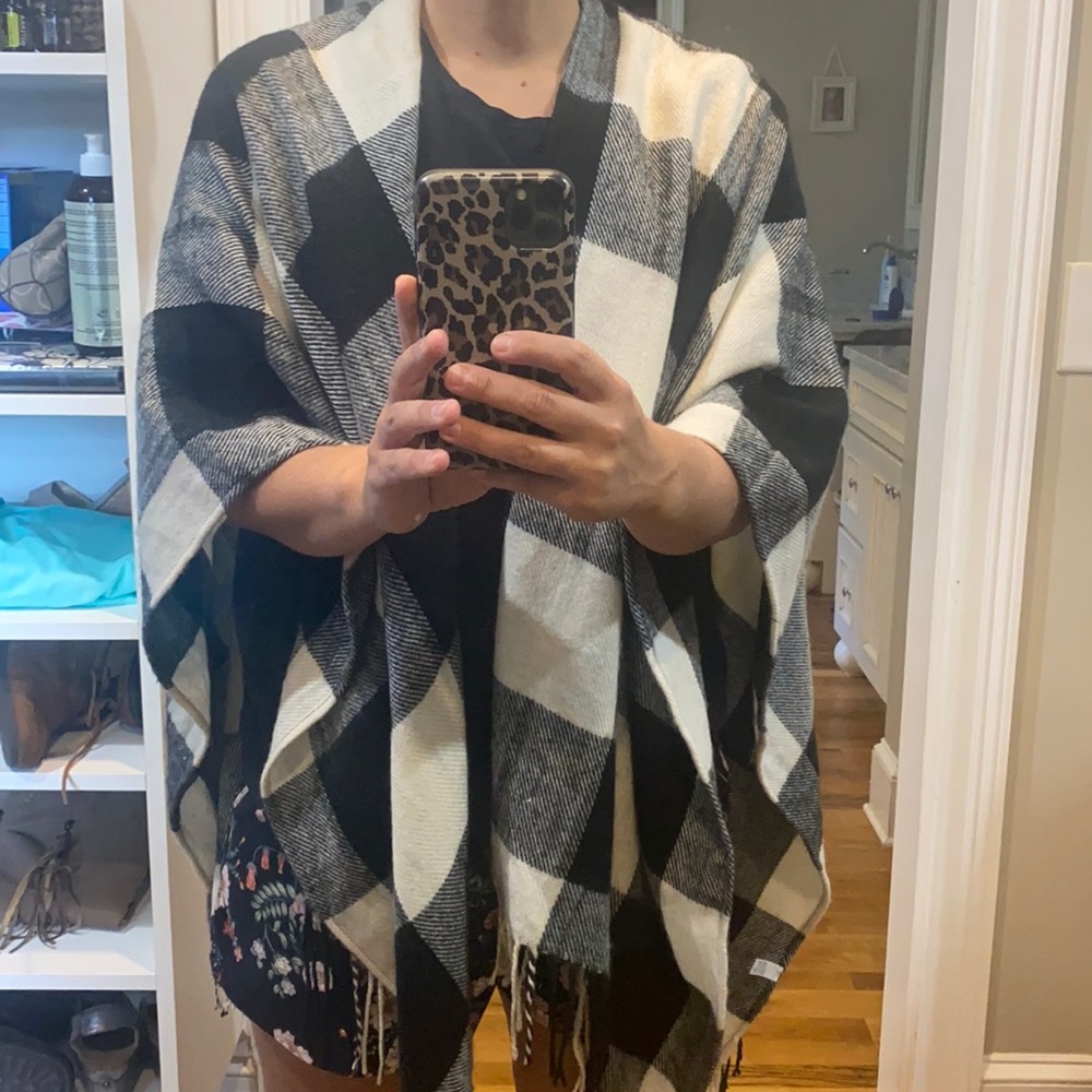 Women’s Buffalo plaid shawl $20. Worn once.